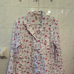 Victoria secret women button up sleepshirt